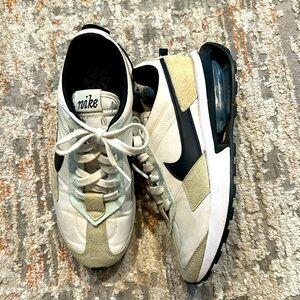 Nike air max pre day light bone 5.5 men, 7 women